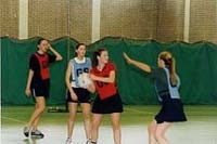 �N�C�[���Y��w�x���t�@�X�g��w�Z���^�[