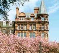 �G�f�B���o����w