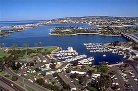 �A���A���g���ۑ�w